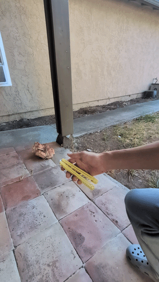 Butterfly Knife Tricks: a spine grab combo